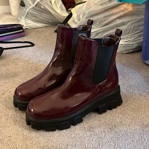 Lulu’s maroon platform boots size 7.5